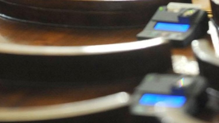 Банките на опозицията останаха празни. Снимка: Булфото