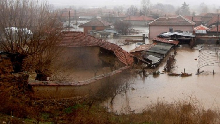 Село Бисер под вода. Снимка: Impact Press Group