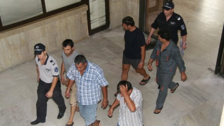 "Шейховете" в съда през лятото на  2010 г. Снимка: Dnes.bg