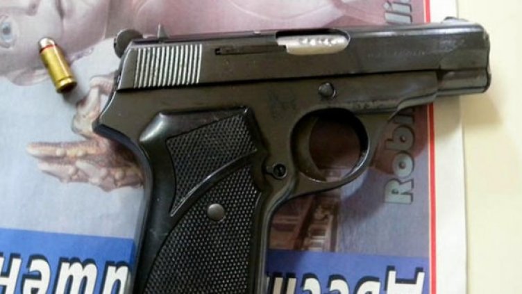 Издирват двама извършители на въоръжен грабеж в Белозем