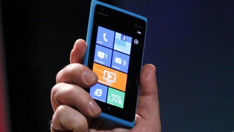 Ръководители и служители все по-често комуникират чрез новите технологии. Снимка: архив, Reuters