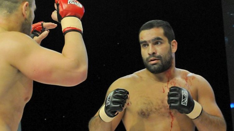 В неделя Багата претърпя шестчасова животоспасяваща операция. Снимка: архив, Булфото