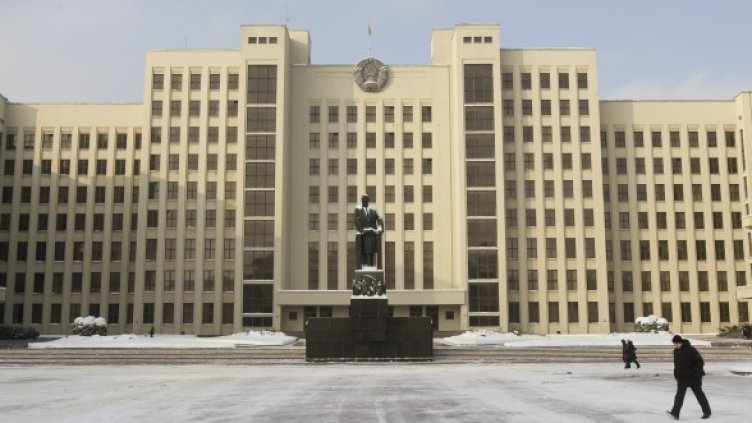 Сградата на парламента и правителството на Беларус. Снимка: архив, Reuters
