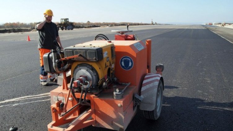 Летището във Варна бе ремонтирано над 4 месеца. Снимка: Булфото