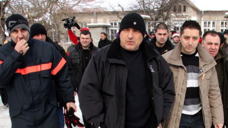 Бойко Борисов, Цветан Цветанов и Мирослав Найденов в село Бисер. Снимка: Impact press group