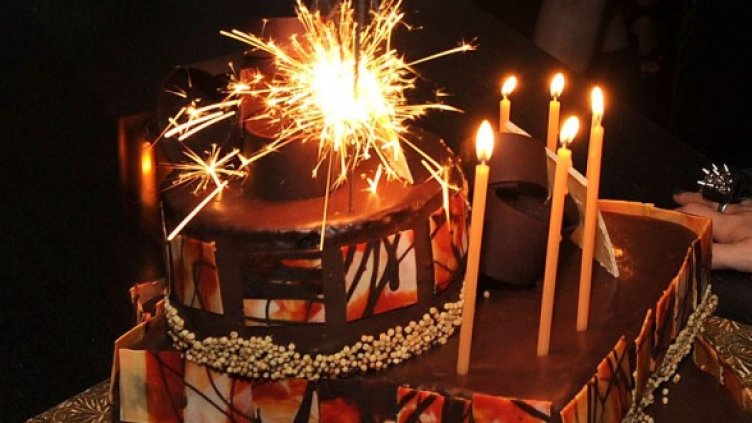 Заради високосната година ученикътпразнува едновременно с баща си. Снимка: Getty Images/Guliver Photos