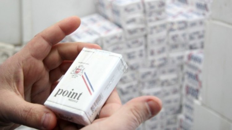 Част от цигарите са били укрити в пикап. Снимка: Impact press group