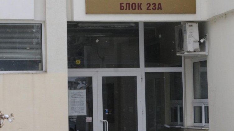 В този блок беше убит 19-годишният студент. Снимка: Булфото