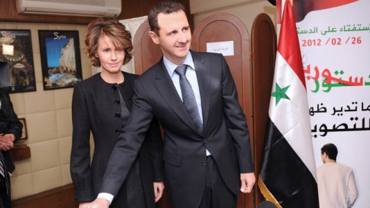 Башар Асад и съпругата му Асма гласуват на референдума за нова конституция през февруари. Снимка: Reuters
