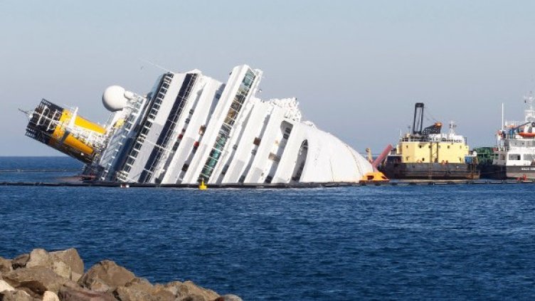 Лайнерът "Коста Конкордия". Снимка: Reuters