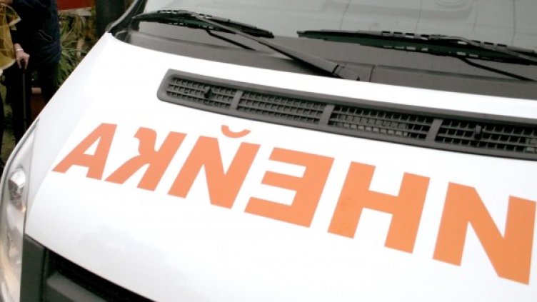 Момиченцето е откарано в болница. Снимка: Impact press group