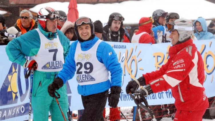 Плевнелиев се спусна по пистата край Банско. Снимка: БТА