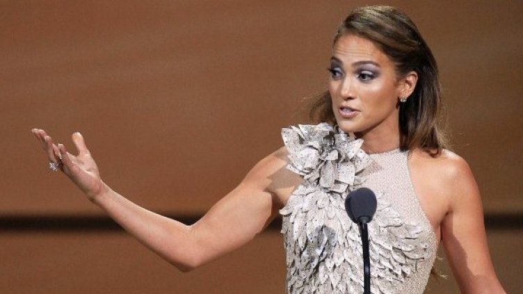 Дженифър Лопес се е отдала на почивка в Бразилия. Снимка: Reuters