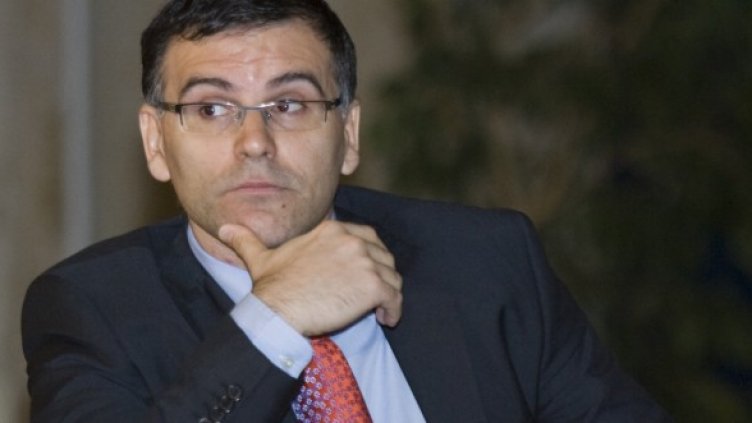 Дянков размишлява върху състоянието на българската икономика. Снимка: БТА