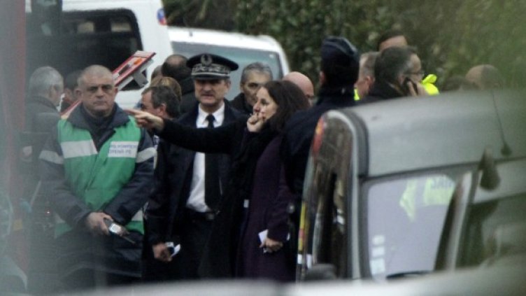 300 полицаи в Тулуза дебнат Мера, съседите шокирани. Снимка: Reuters