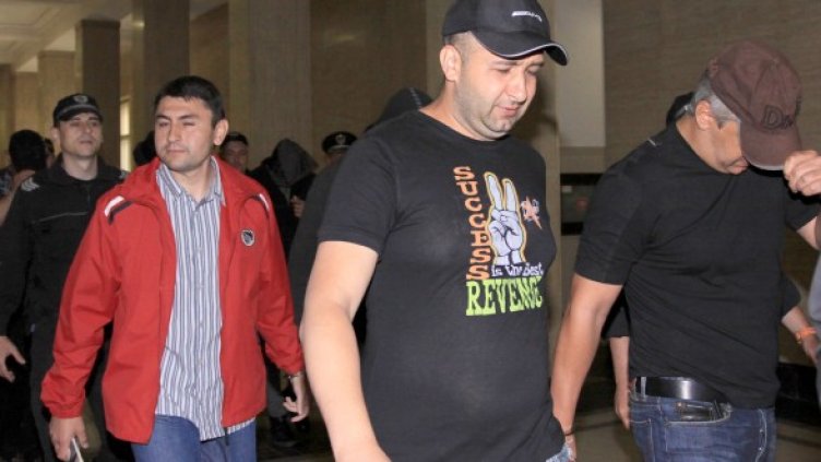 Част от задържаните от групата на "Наглите". Снимка: Impact Press Grouр