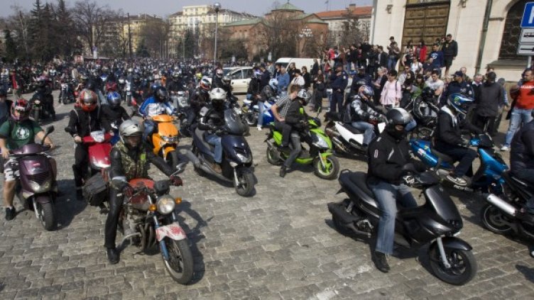 6000 мотористи откриха сезона. Снимка: БТА