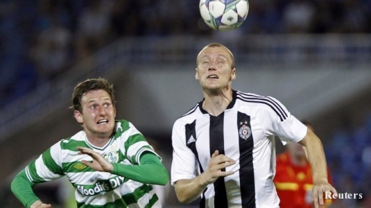 Феновете на Партизан станаха на крака заради Иван Иванов.