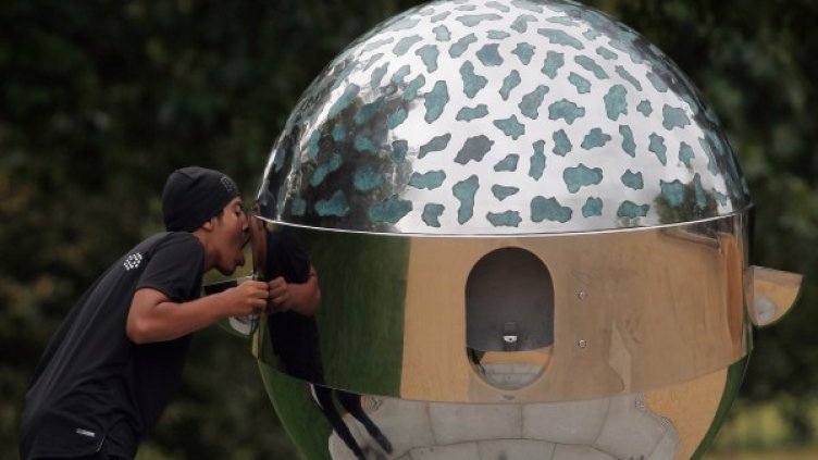 Туристите щели да се лепят на фонтана за чача-та. Снимка: Getty Images/Guliver Photos