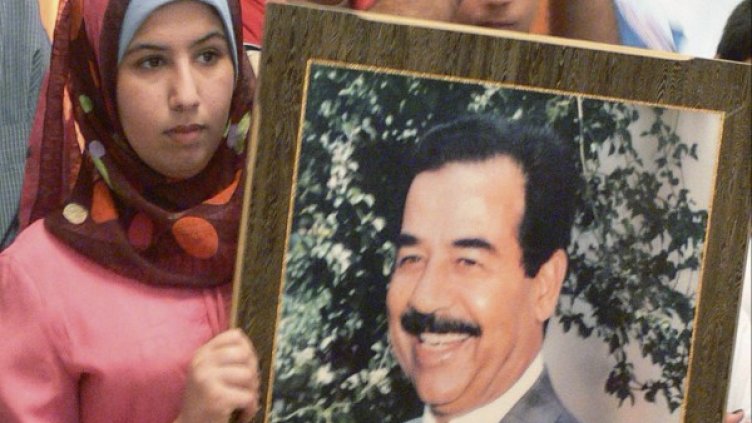 Иракските власти наредиха гробът на бившия президент на страната Саддам Хюсейн да бъде затворен за посетители и планират да препогребат тленните му останки. Снимка: архив, Reuters