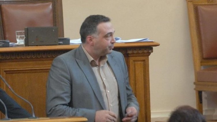 Антон Кутев обвини мнозинството в политическа поръчка. Снимка: Булфото