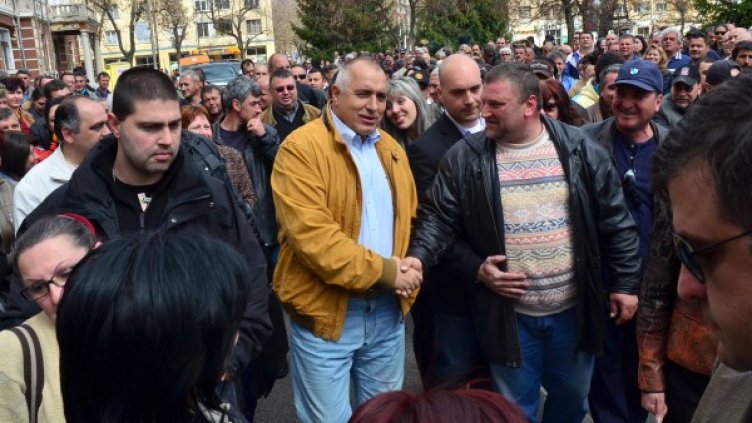 Борисов доволен от народната любов в Кърджали. Снимка: БТА