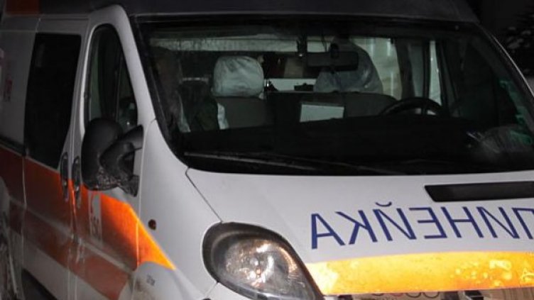 Намушканият младеж е отведен в болница в Пловдив. Снимка: Булфото