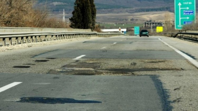 Магистрала "Хемус" &ndash; бедното българско сираче