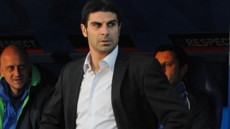 Феновете на Левски скочиха срещу Гонзо. Снимка: Булфото