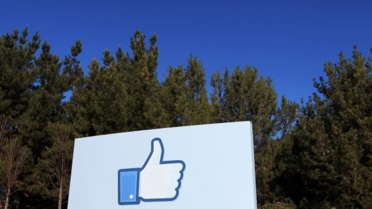 Марк Зукърбърг в телевизионно участие в Япония преди дни. Снимка: Reuters