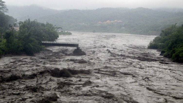 11 души са в неизвестност след срутване на мост в Турция. Снимка: архив, Reuters