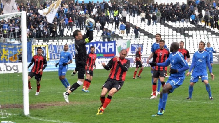 Левски не успя да победи и закъсалия Локо София. Снимка: Булфото