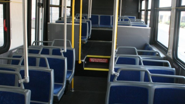 Сега валидатори за електронни карти има само в тролеите и трамваите. Снимка: Булфото