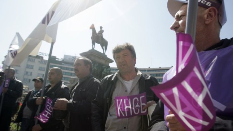 Протестиращите работници от ОЦК Кърджали. Снимка: БТА