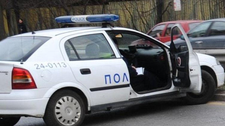 Работата по случая продължава от служители на Първо РПУ- Стара Загора. Снимка: архив Булфото