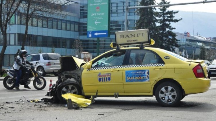 Снимка: Bulphoto