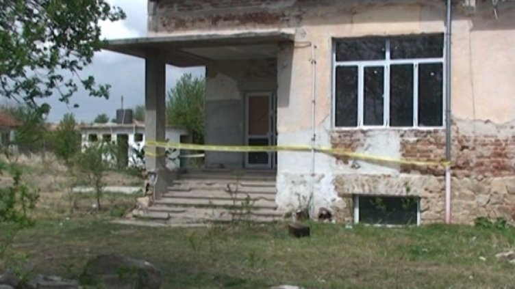 Ромите са обитавали старо училище. Снимка: Dnes.bg