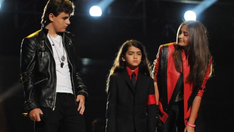 Фидис твърди, че е баща на Бланкет (в средата). Снимка: Getty Images