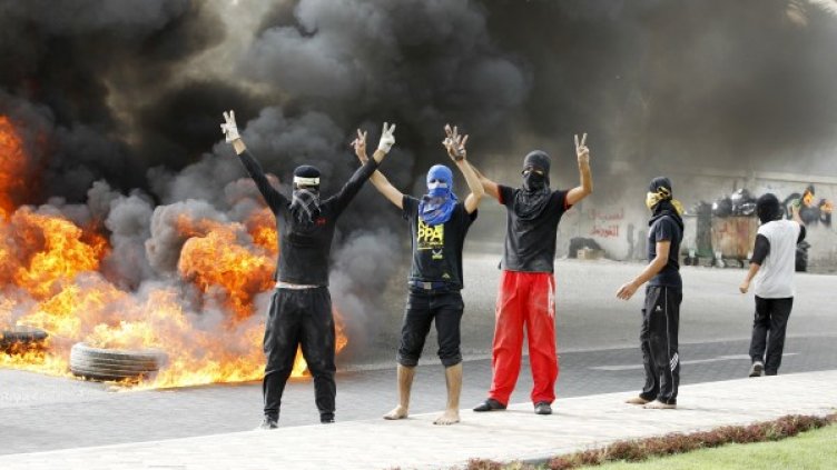 Протестиращи в столицата Манама. Снимка: Reuters