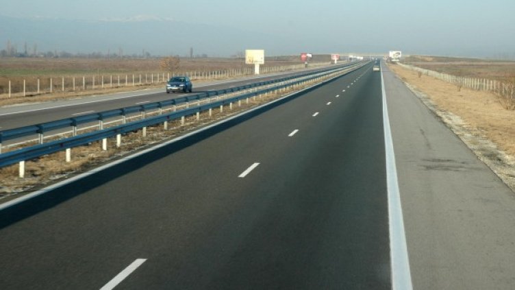 Старите ограничения ще се запазят, увери Павлова. Снимка: архив, Булфото