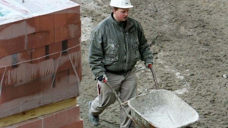 ЕК иска повече обяснения от 9-те страни, решили да не отварят пазара си на труда за българи и румънци. Снимка: архив, Reuters