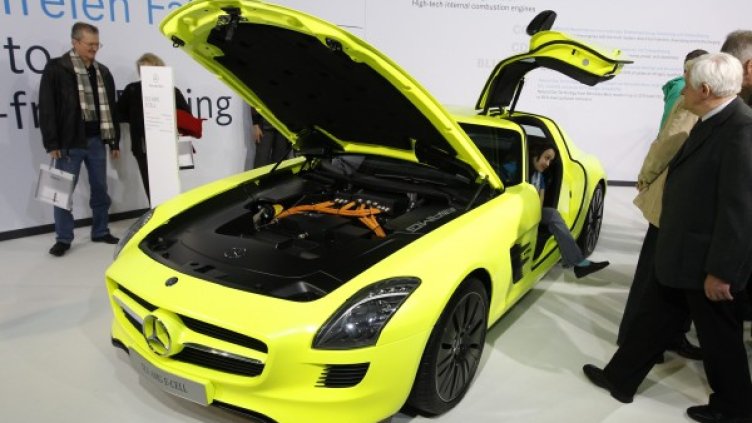 Автомобилите с марка Mercedes се продават отново добре. Снимка: Reuters