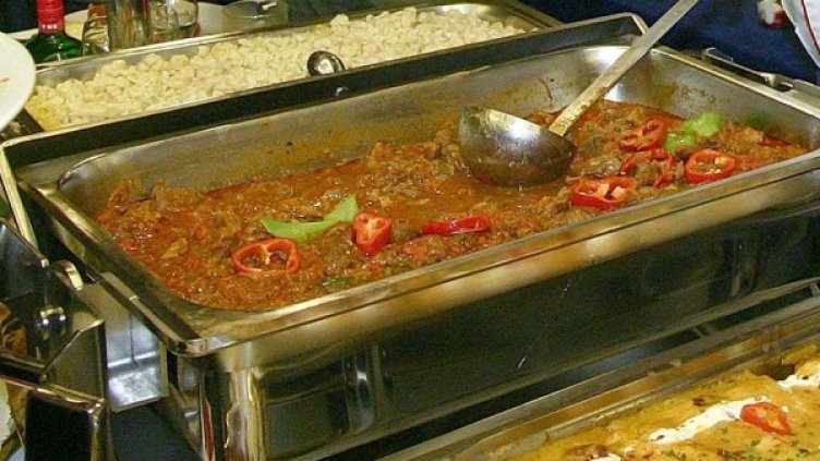 Заразата е тръгнала от персонала на ресторанта, приготвял храната на учениците. Снимка: архив Булфото