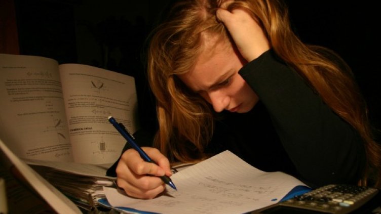 За да не сте в стрес - мислете на чужд език и решенията ви ще са страхотни. Снимка: Getty Images/Guliver Photos