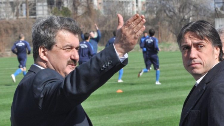 Тодор Батков остана доволен след победата във вечното дерби. Снимка: Булфото