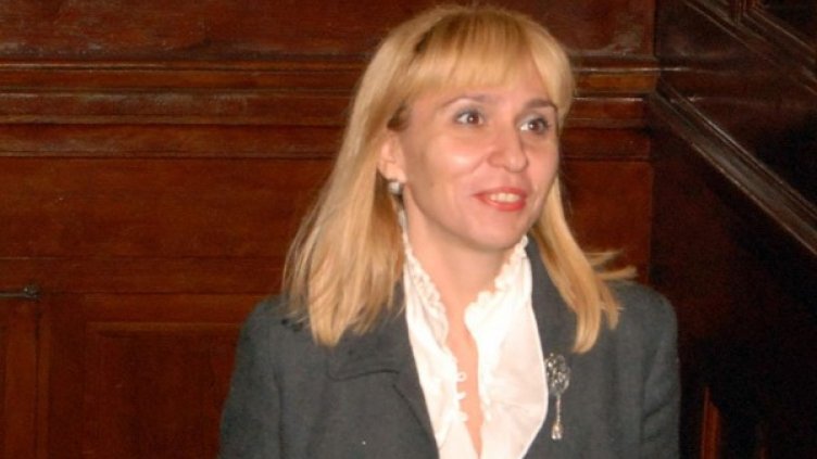 Ковачева плътно стои в парламента. Снимка: Булфото