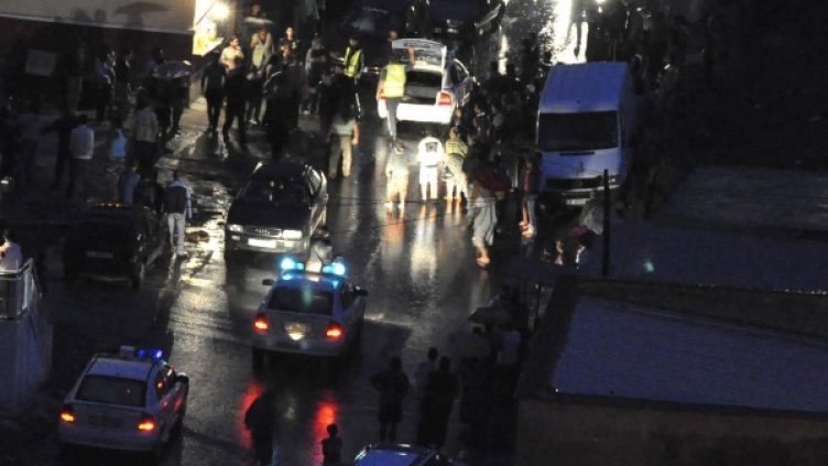 Осем души са ранени след мелето в Долна Баня. Снимка: Булфото