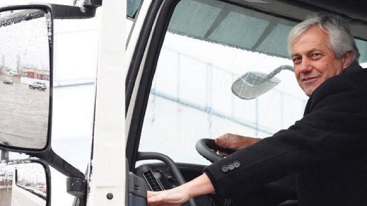 Банката отпуска кредити и за набиращите популярност проекти на фирмите за поставяне на соларни колектори и други възобновяеми енергийни източници, с цел производство на топлинна енергия.