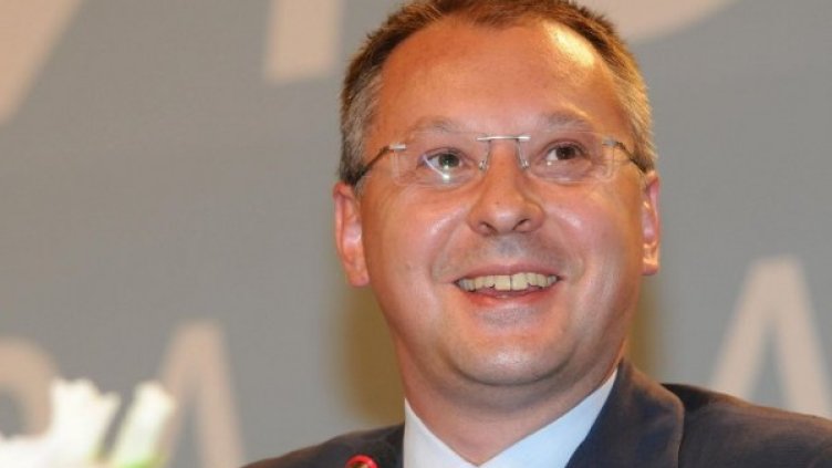 Лидерът на ПЕС Сергей Станишев поздрави Оланд за победата. Снимка: архив, Булфото