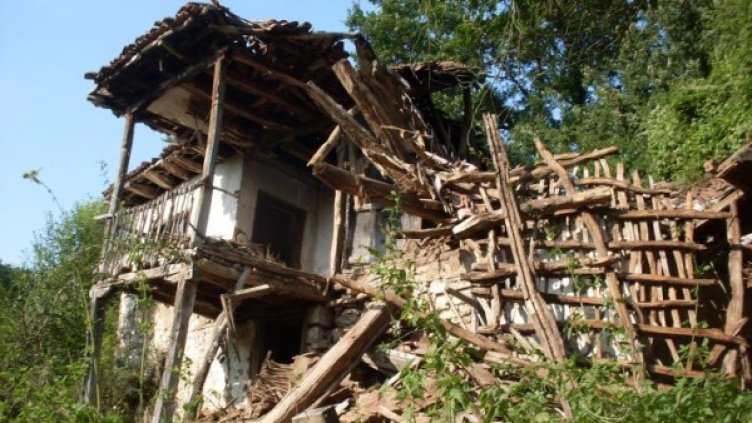 Българските села днес са тъжна гледка. Снимка: Василен Димитров